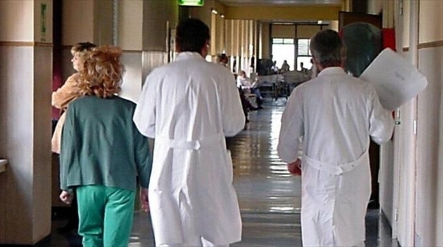 Immagine Vaccino anti Covid, prenotazioni aperte per operatori sanitari e Rsa